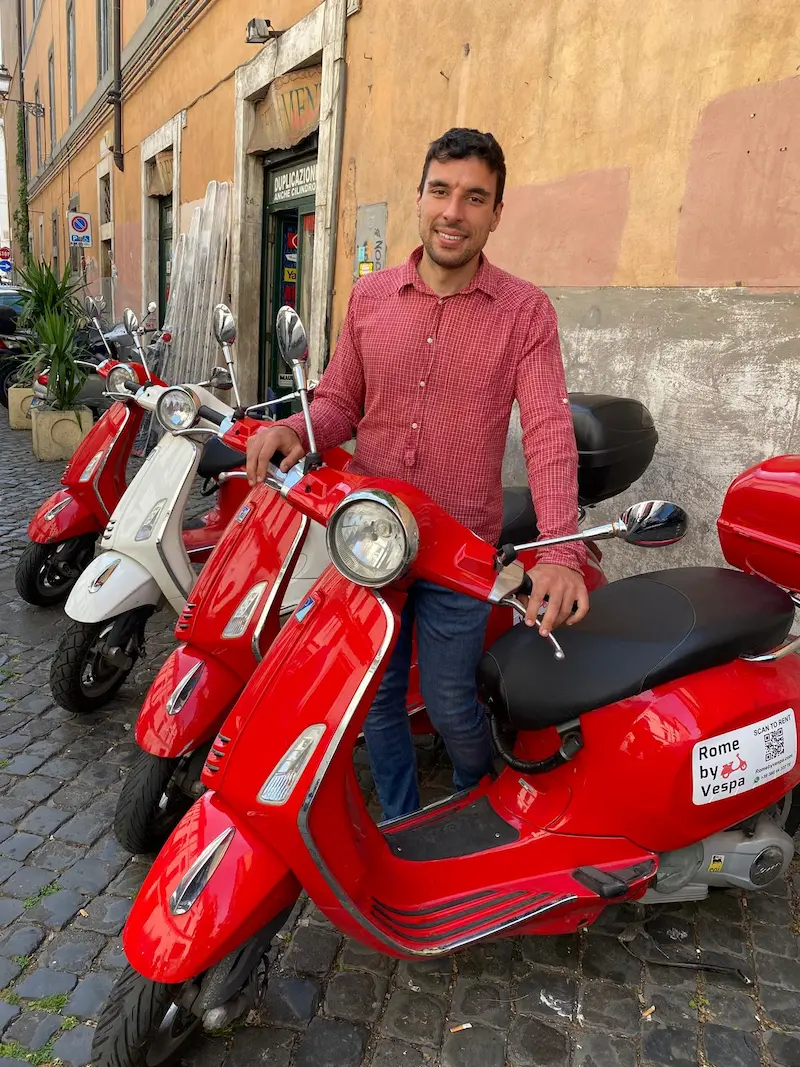Francesco, licensed local tour guide in Rome