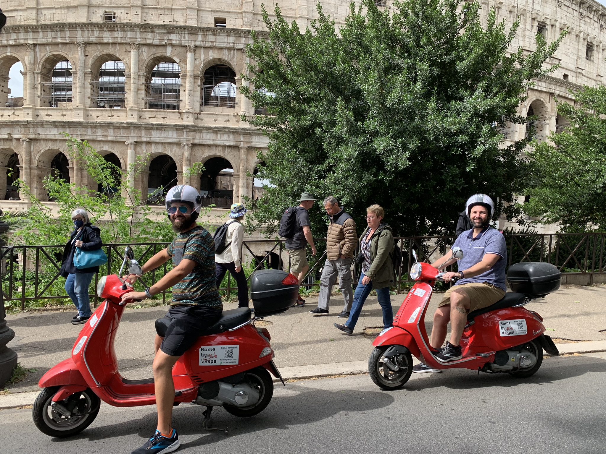 Choosing between self-drive and passenger on a Vespa tour in Rome